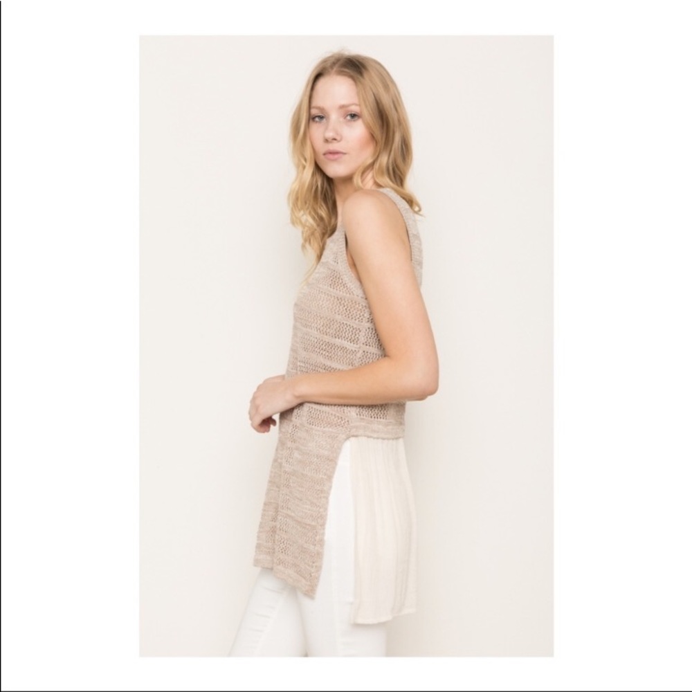 🎉FABULOUS 🎉 Mystree Woven Sleeveless Sweater